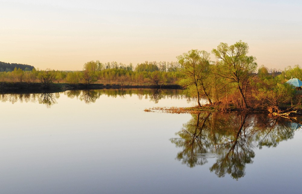 Morgen auf dem Fluss Nerl