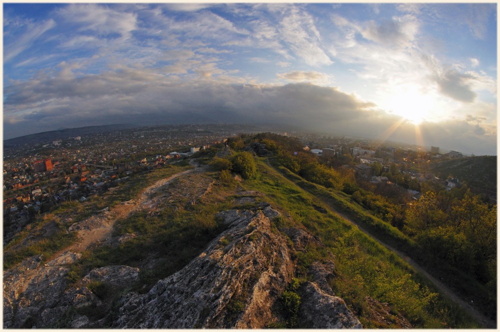 Sonnenuntergang auf dem heißen