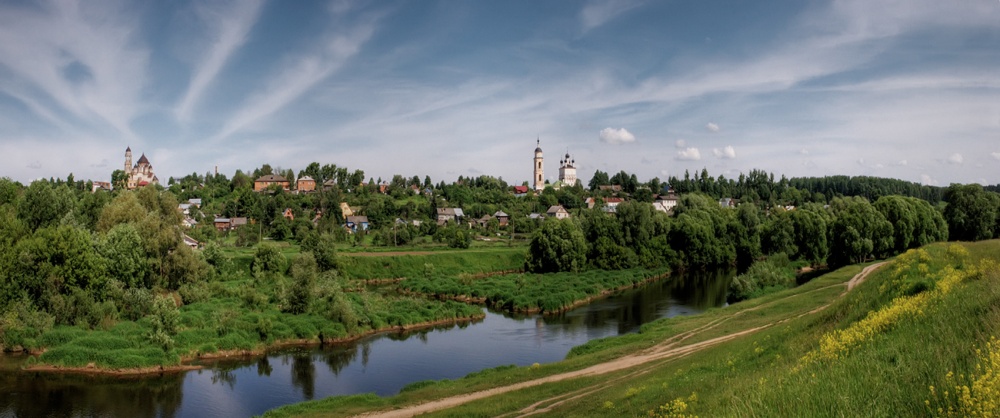 Auf dem Fluss Protva die Stadt Borovsk