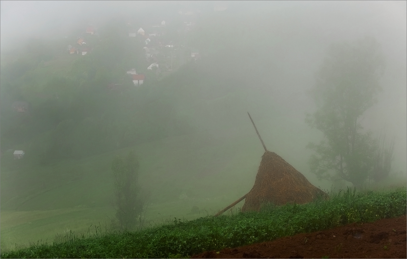 In der Nähe des Dorfes