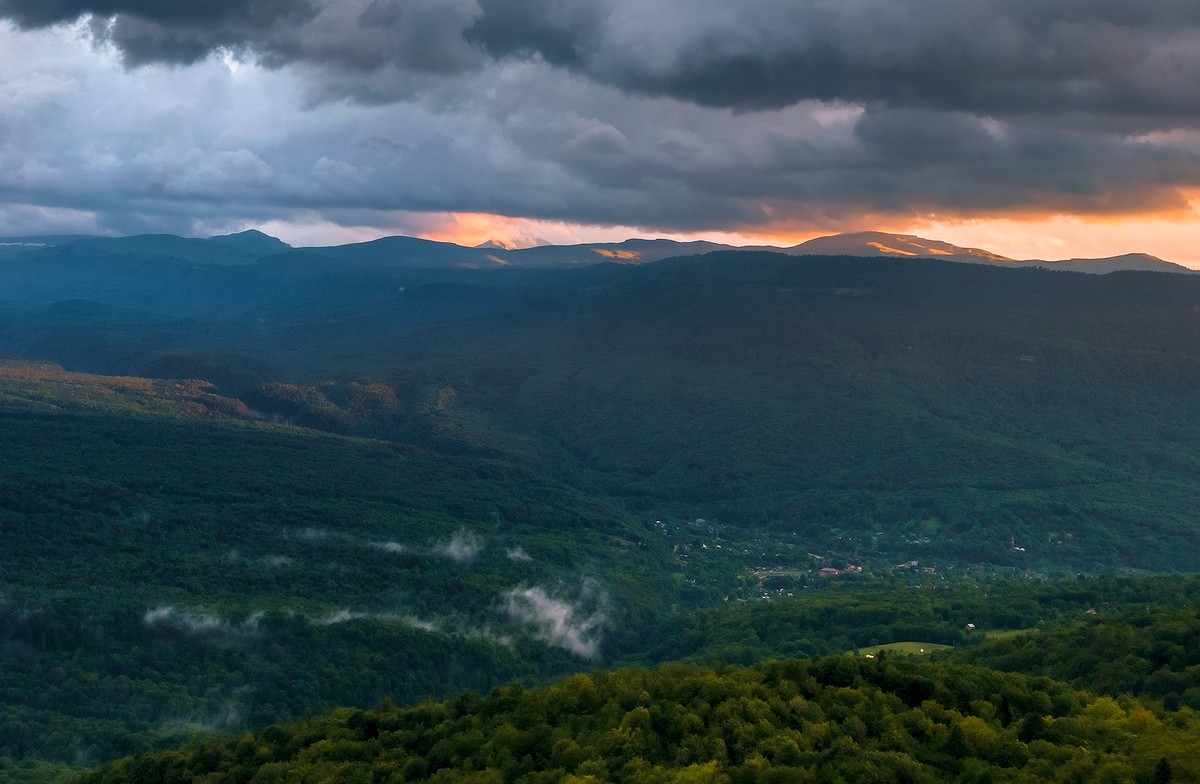 Languid Abend Mezmayskoy Kotlina