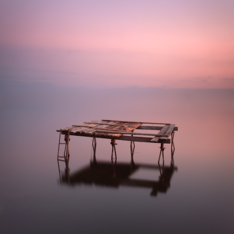 Die traurige Geschichte von einem traurigen Ziegel, die sich zu erhängen wollte, aber dann änderte er seine Meinung und ging zu ertrinken