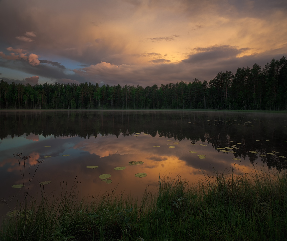 Bei Sonnenuntergang vor dem Sturm
