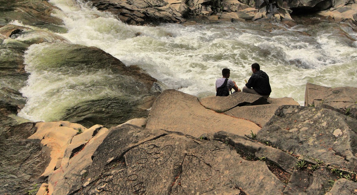 Der Fluss fließt, fließt der Fluss