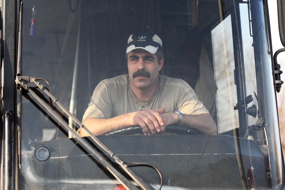 На "конечной" в ожидании.