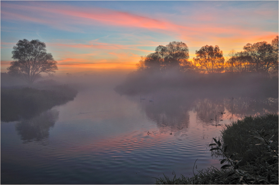 Entfernt in einem Nebel versteckt