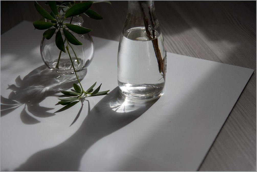 Bleistift zeichnet die Sonne