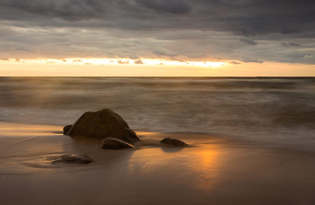Polieren der Wellen, Sand und Wind