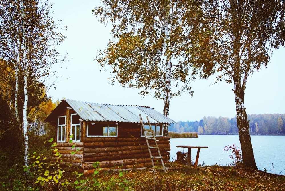... в маленькой хижине