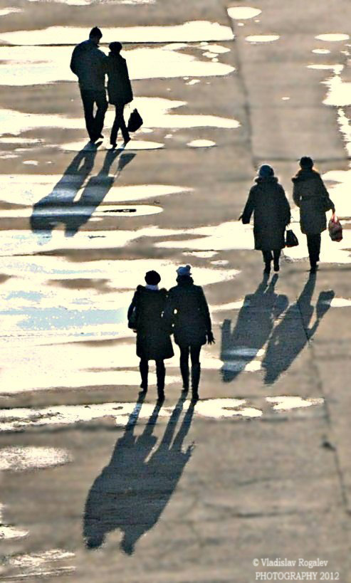 und alle zu Fuß in Paaren und nur ein Ich wandere