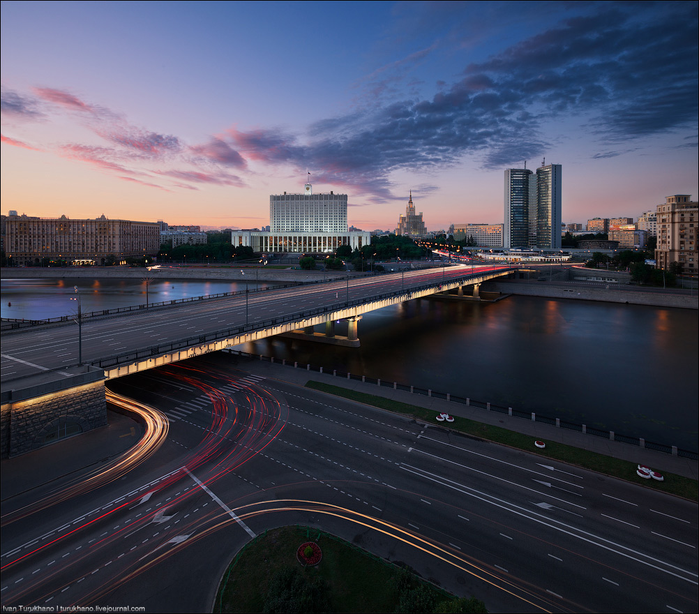Abend Moskau. Novoarbatsky Bridge.
