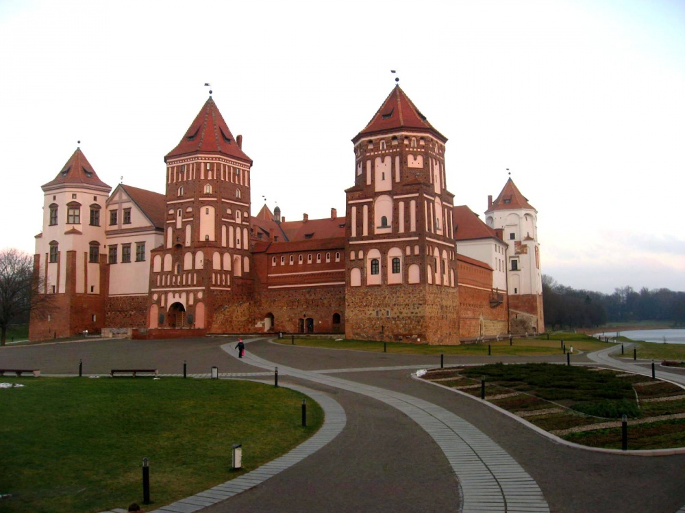 Mir Castle
