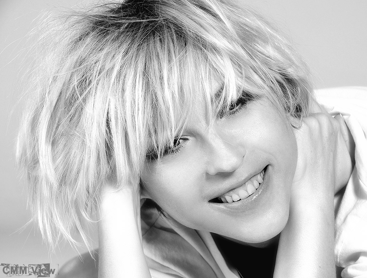 "The cat, that walks by himself"