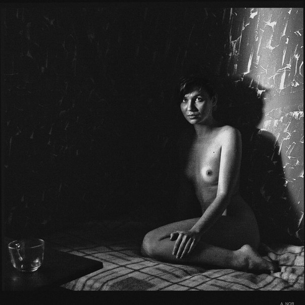 Portrait mit einem Becher