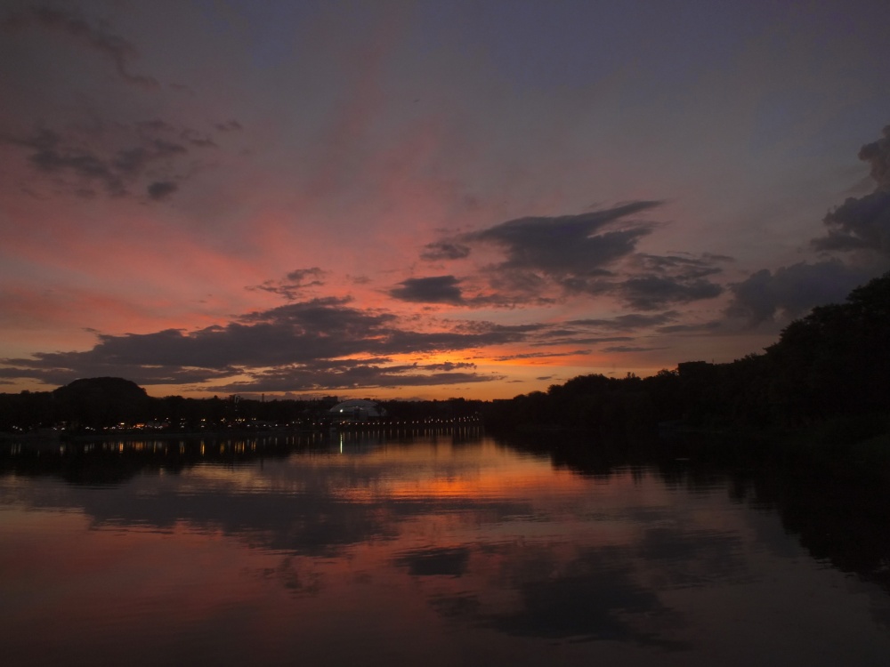 Sommer-Sonnenuntergang