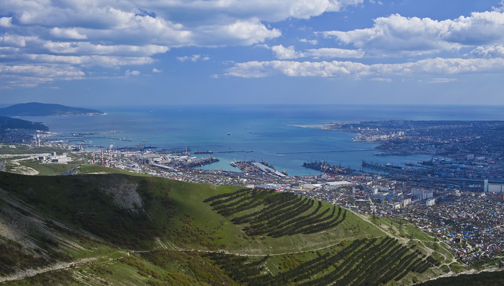 Noworossijsk. Blick von Osten