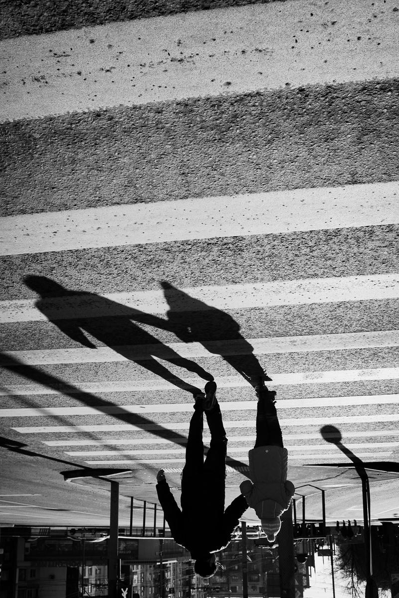 Gemeinsam fröhlich zu Fuß