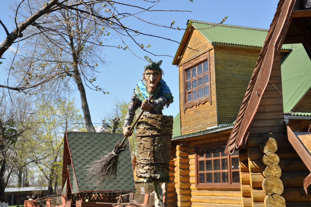 Zwischen Wladimir und Susdal. Charakter, gut, wissen Sie.