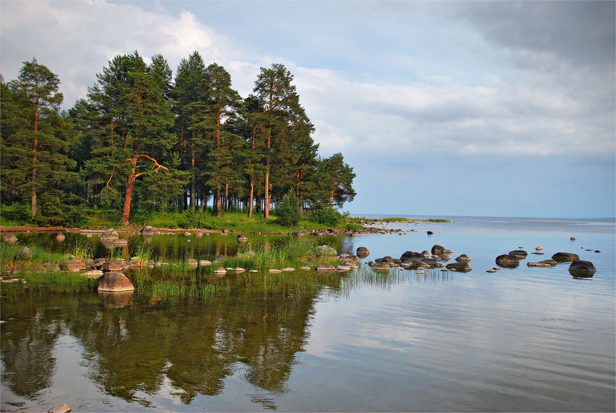 Saubere Lack karelischen Uhr