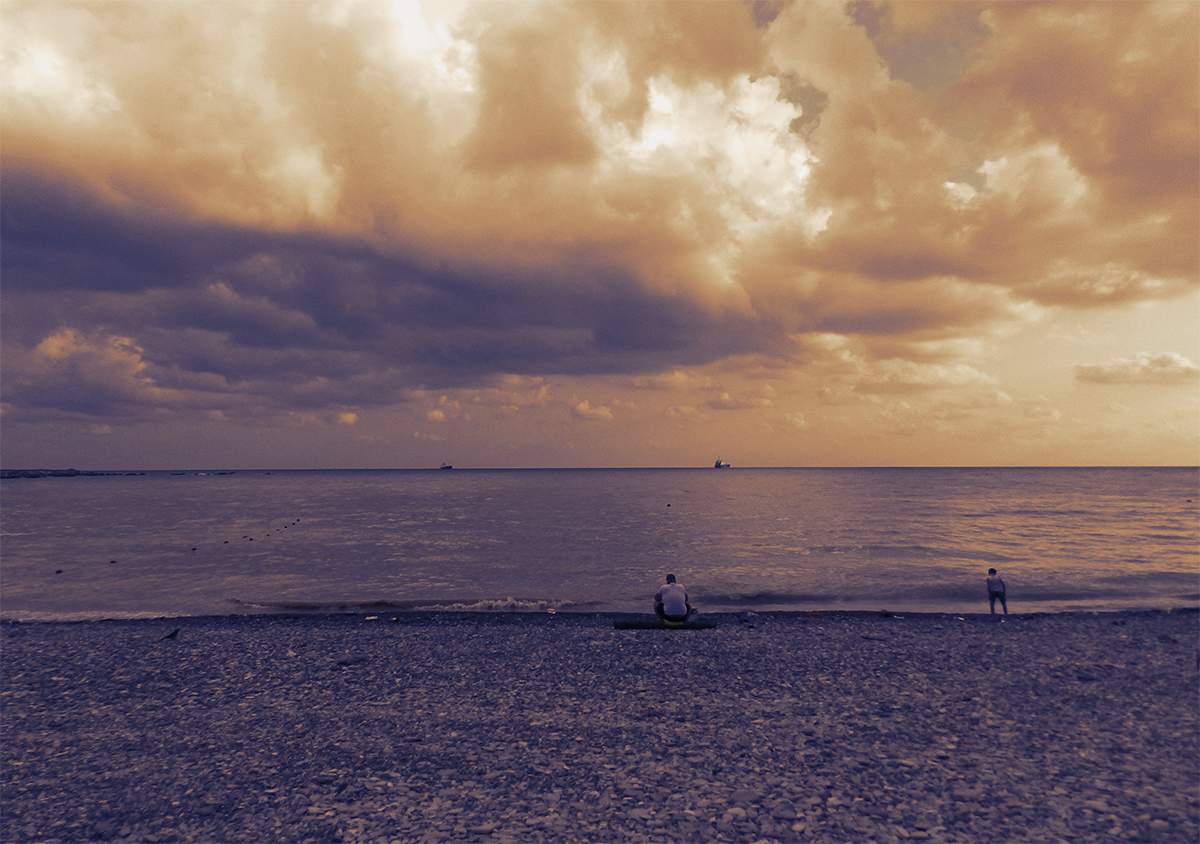 Unter dem Sonnenuntergang (ihr Vater war das Kind ran)