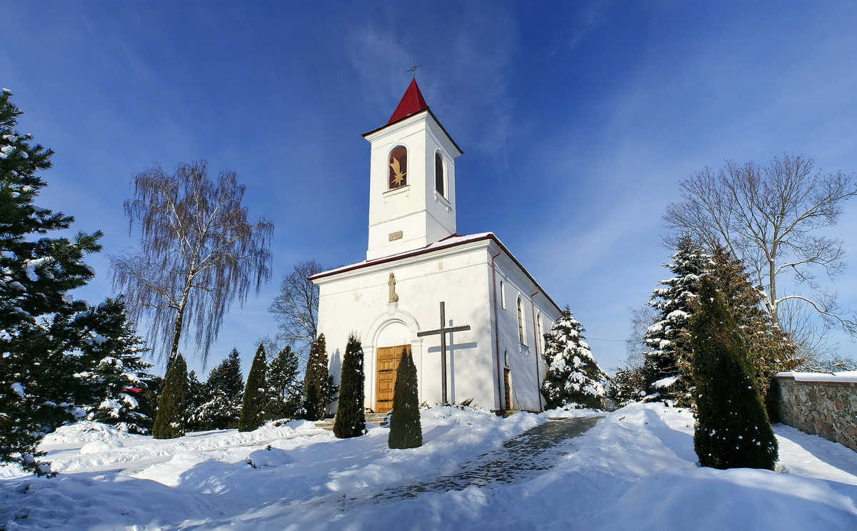 Adamovich - Kirche der Himmelfahrt der Jungfrau Maria
