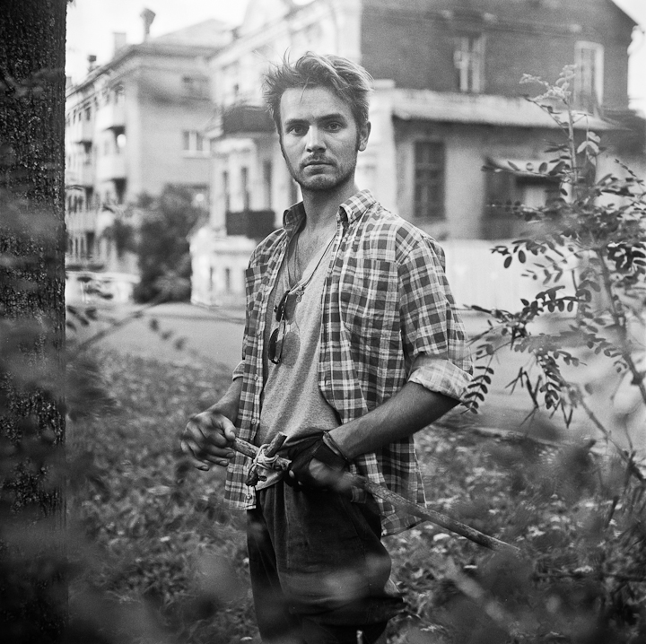 Sergey (Porträt mit Schwert)