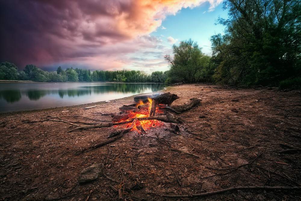 Altrhein in Lampertheim (Rhein River Bay in Lampertgeym) 18/04/14 19.25