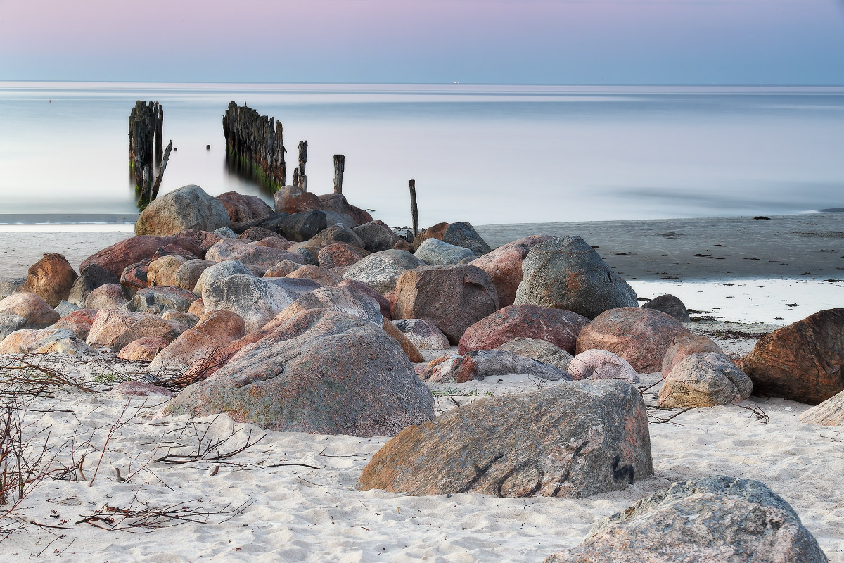 Auf einem verlassenen Pier