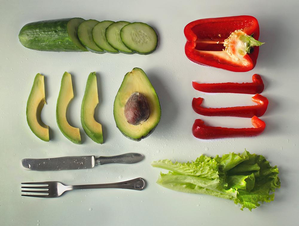Salat mit Paprika und Avocado