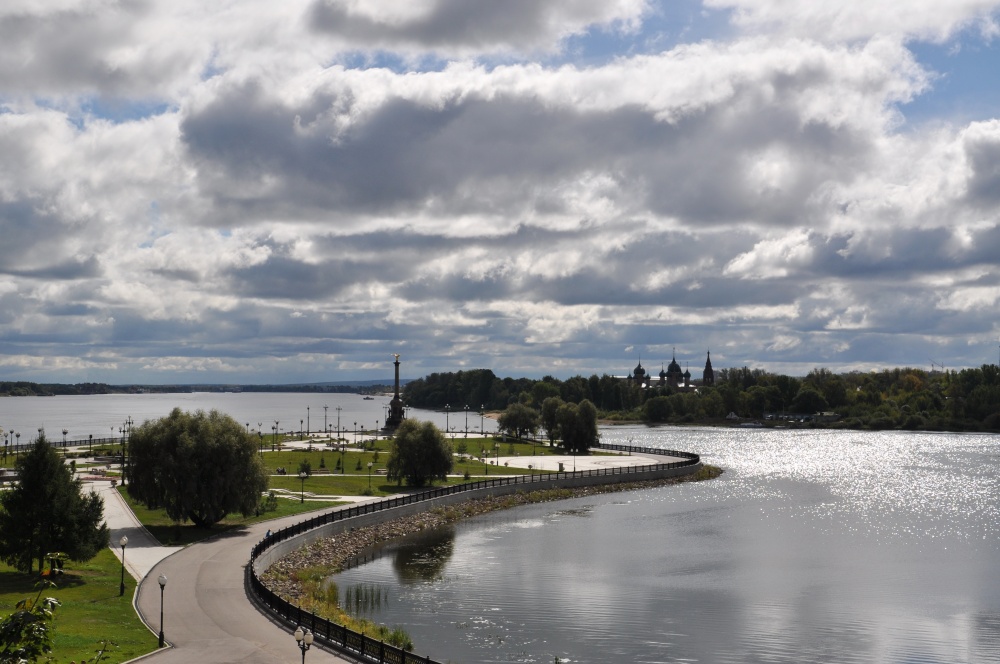 Jaroslawl. Arrow Wolga und Kotorosli.