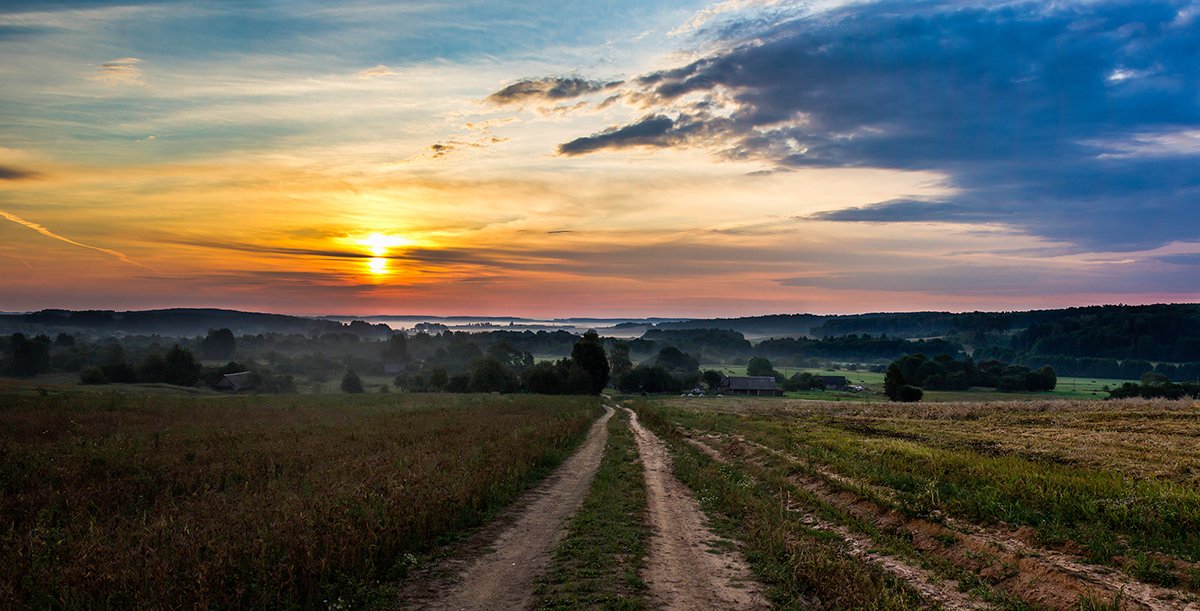 Sonnenaufgang im Dorf