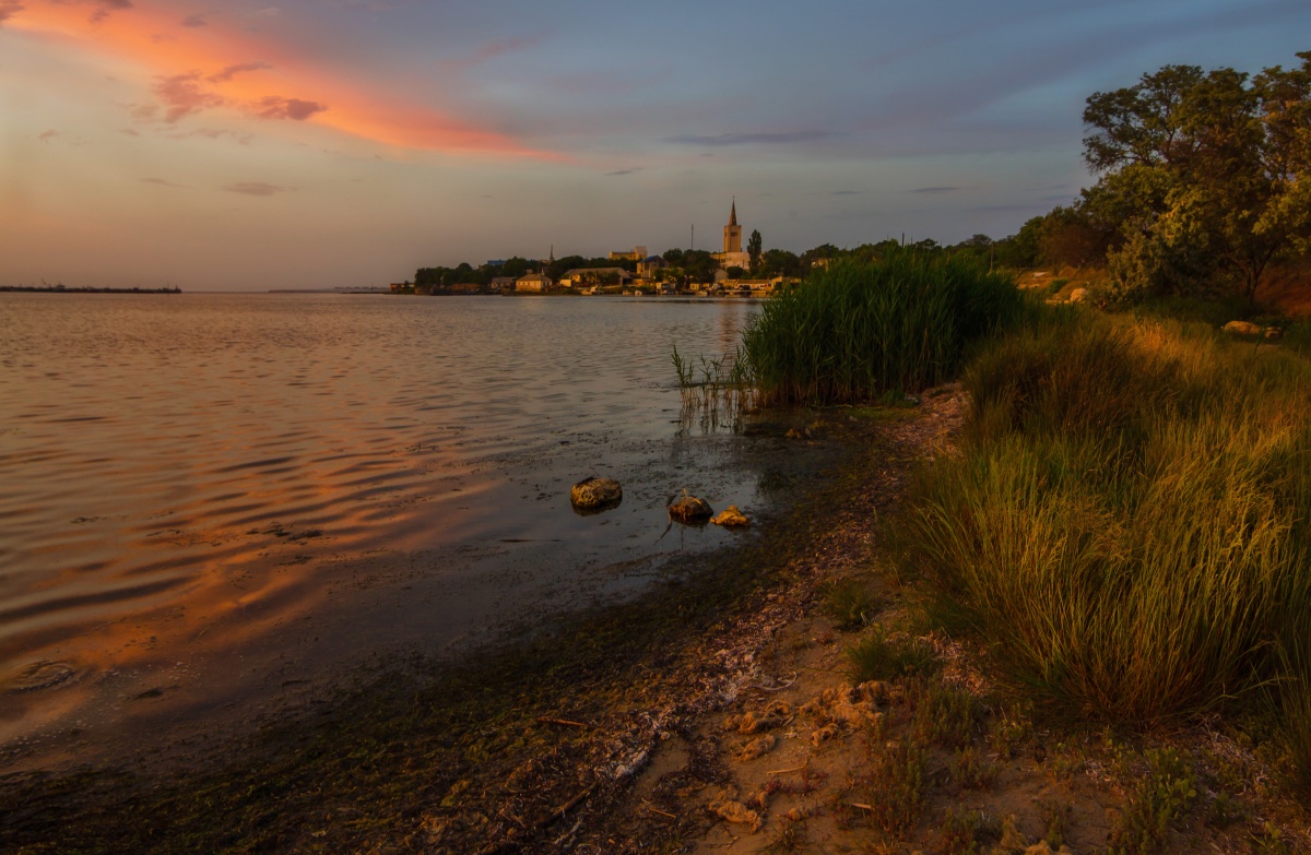 Roten Sonnenuntergang Meeresbucht