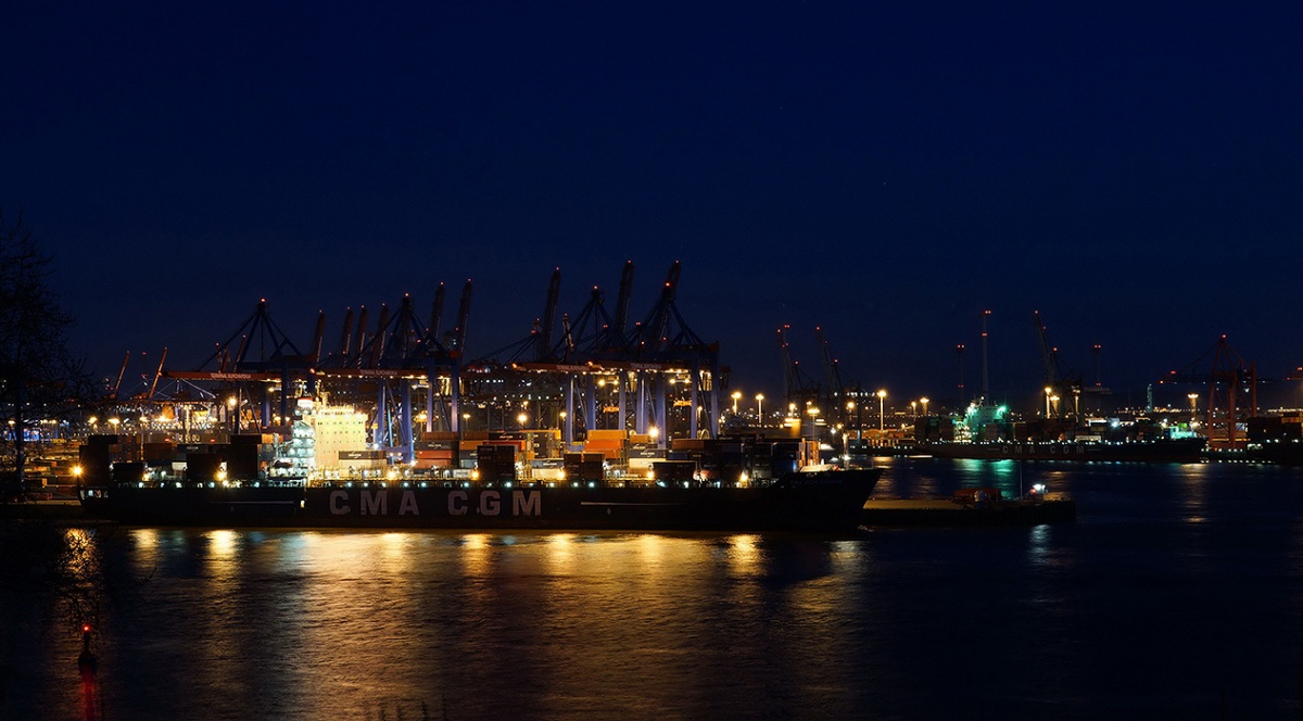 Im Hafen von Hamburg.
