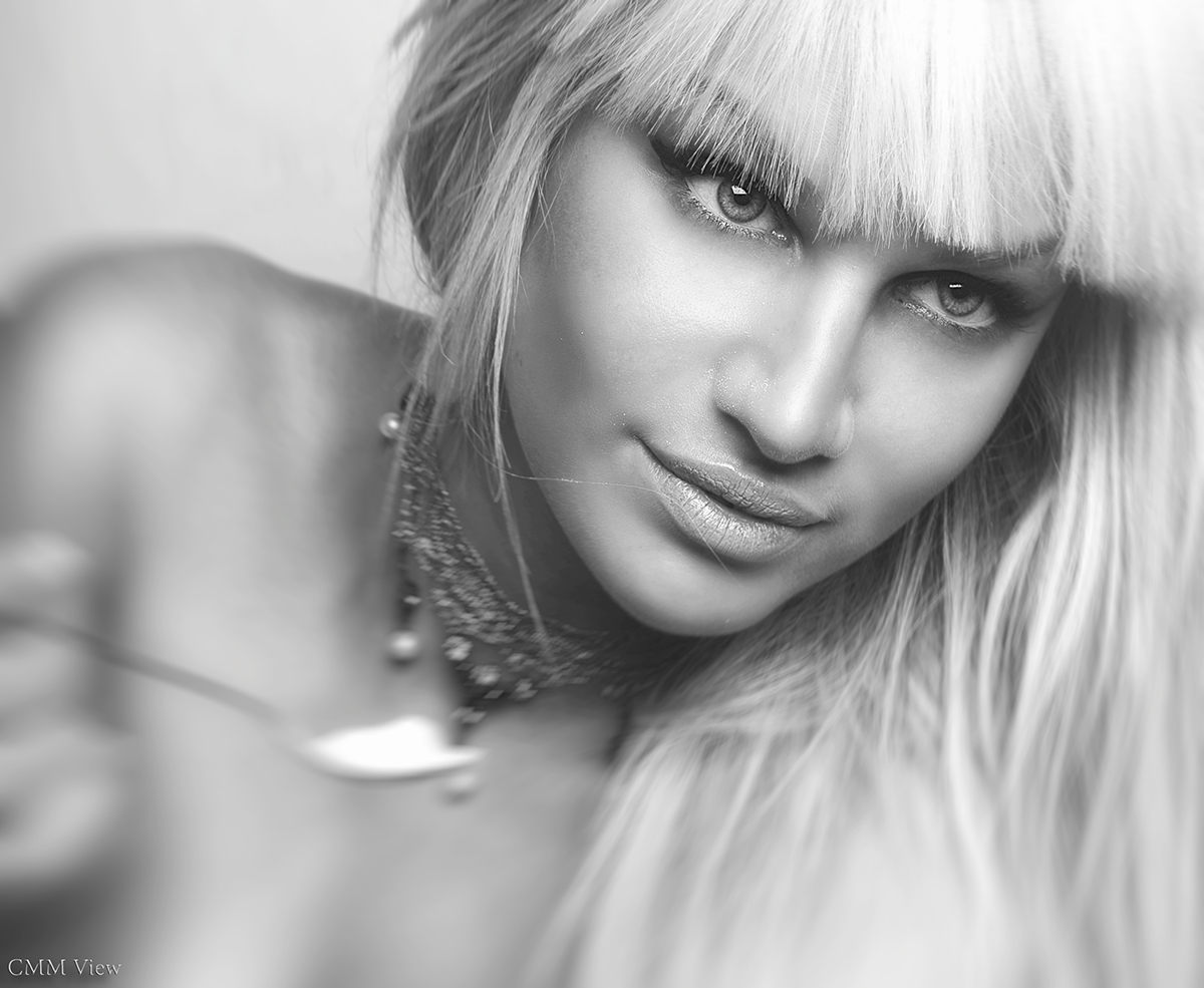 - "Te mettre du sucre?"..