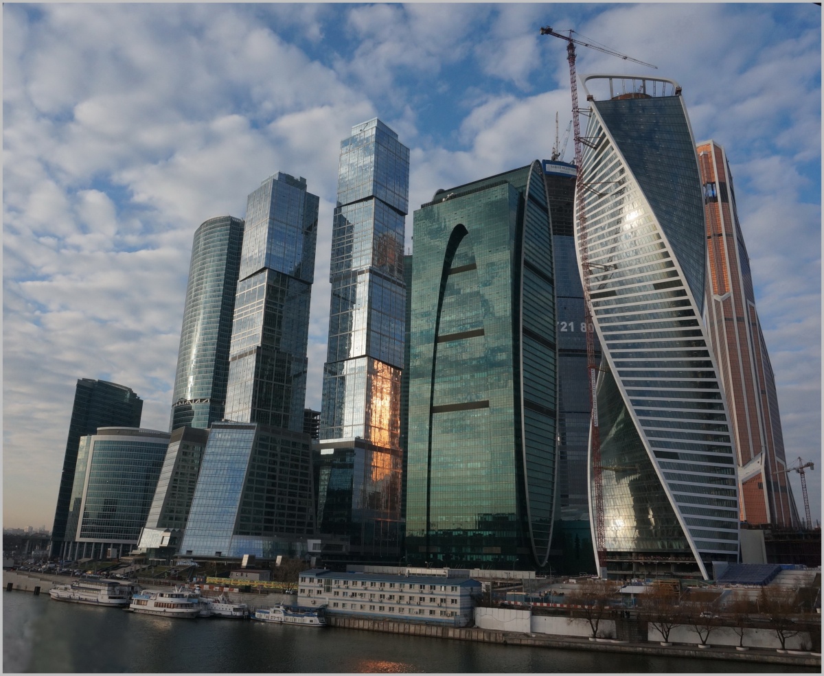 Wolkenkratzer, Hochhäuser, und ich bin ein wenig ...