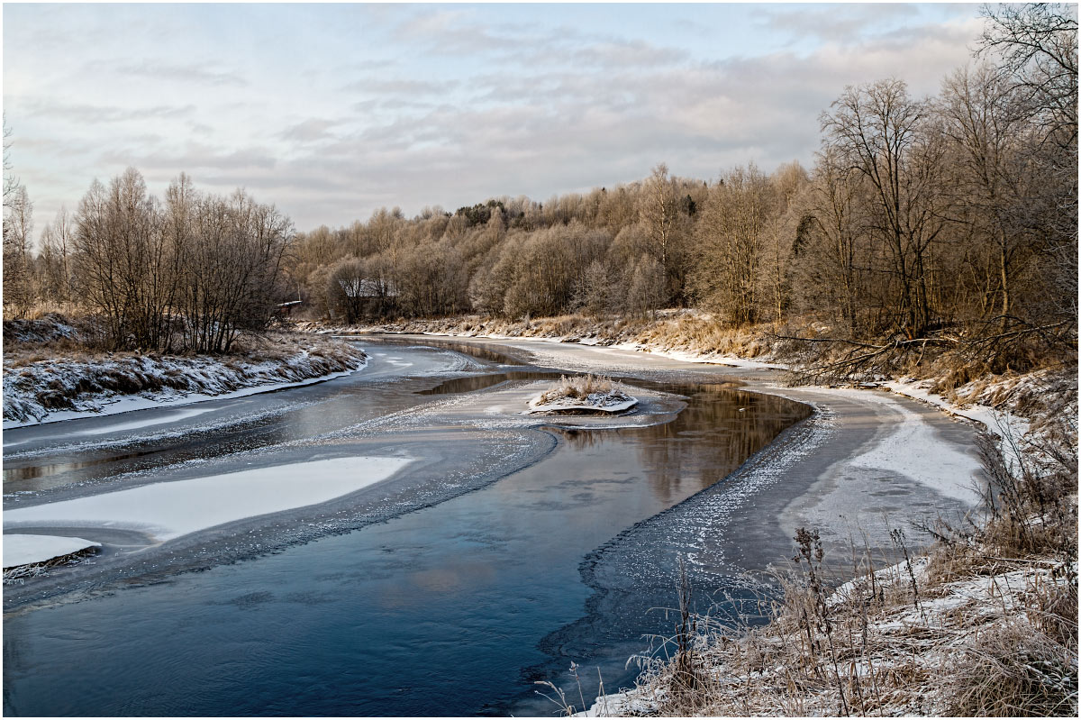 Kapsch Fluss im frühen Winter