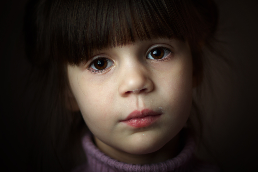 über den Puderzucker und Süßigkeiten, die beendet