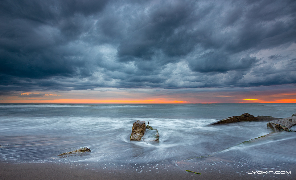 Morgendämmerung vor dem Sturm