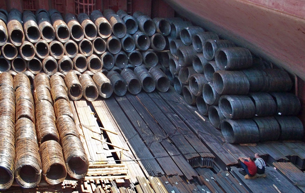 Im Laderaum eines Handelsschiffes