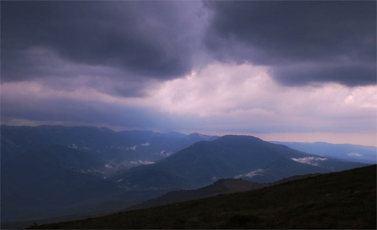 Sturm in der Krim-Berge