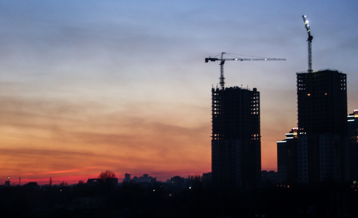 Sonnenuntergang im Neubau