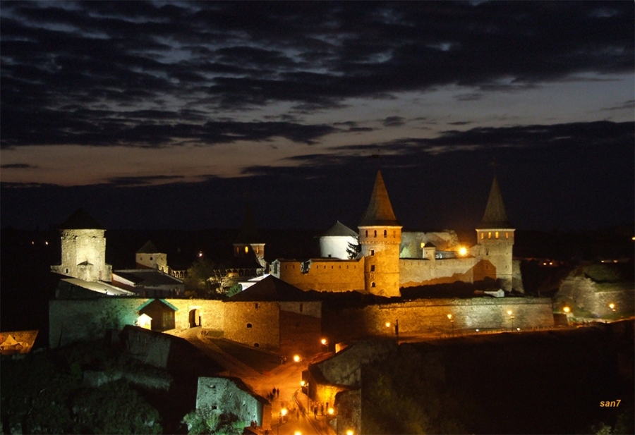 Kamenez-Podolsk Night