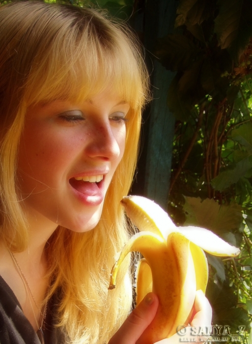 Girl mit Banane