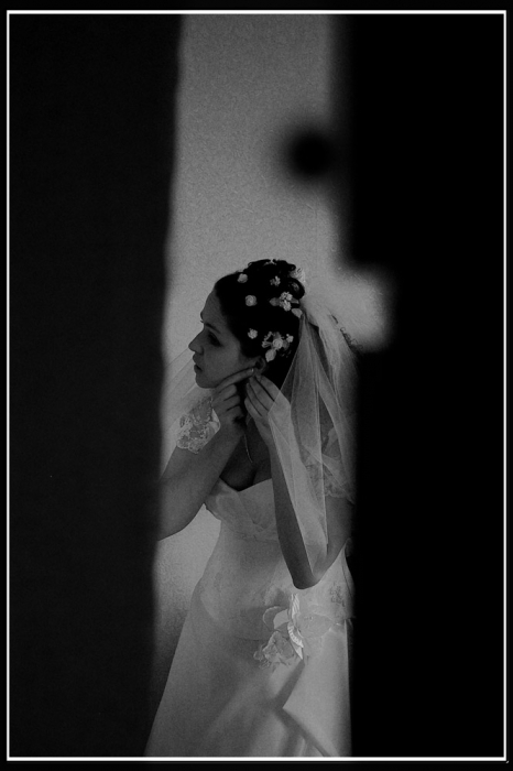 peeping at the bride