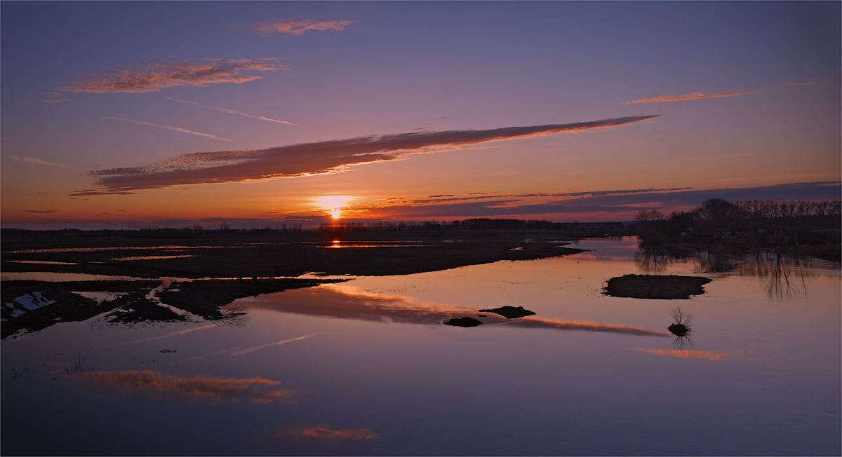 Sonnenuntergang April. Spill.