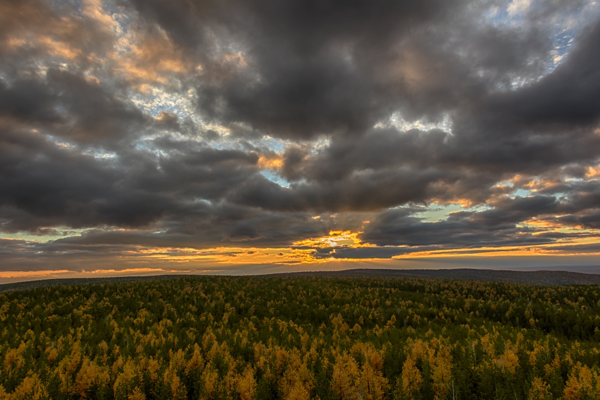 Herbst-Sonnenuntergang