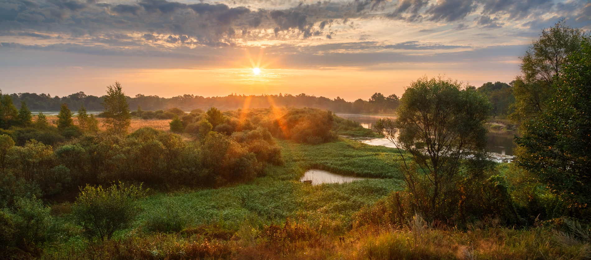 In der Morgendämmerung September v.2