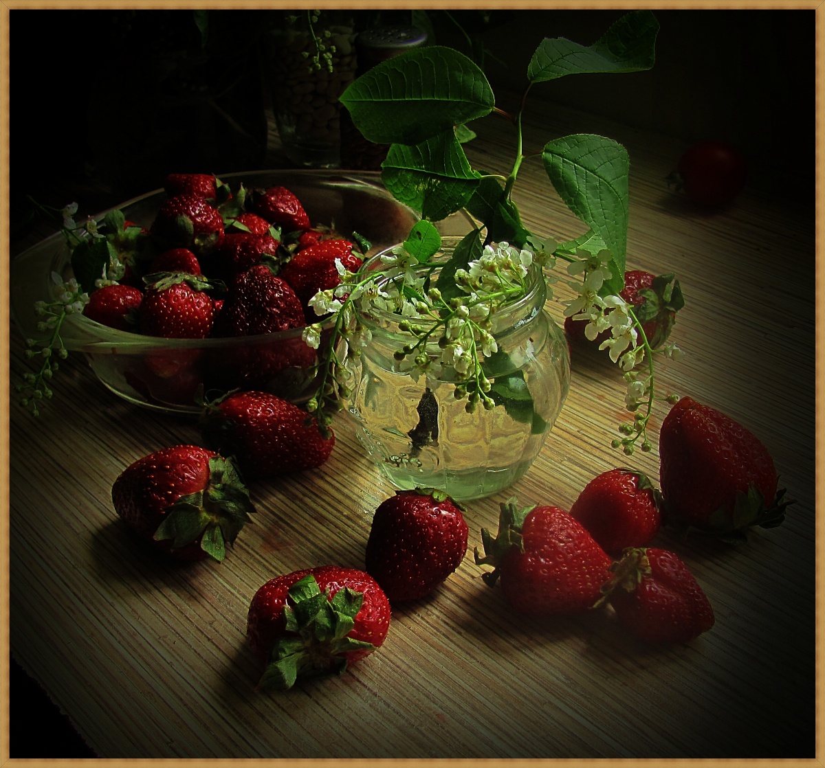 * * Noch Prunus und Erdbeere *