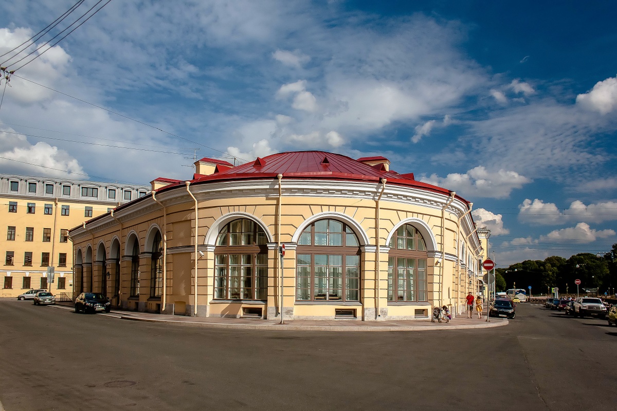 Round Round Lane Market in ...