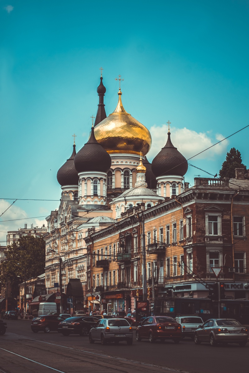 Frömmigkeit unter den Trubel der Stadt